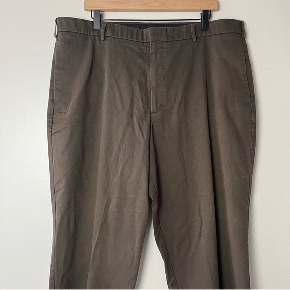 Dockers Flat Front Relaxed Fit Brown Pants 40X32 - Picture 3 of 11